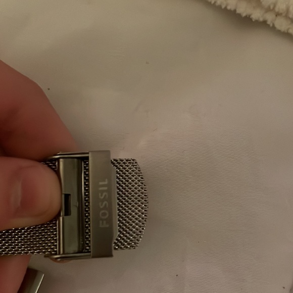 Smart Watch with silver band - Picture 3 of 4